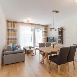 Apartments Oasis Wörthersee neu & zentral, ξενοδοχείο σε Krumpendorf am Wörthersee