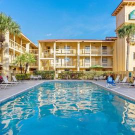 La Quinta Inn by Wyndham Orlando Airport West, отель в Орландо