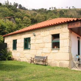 Douro Senses - Village House, Hotel in Cinfães