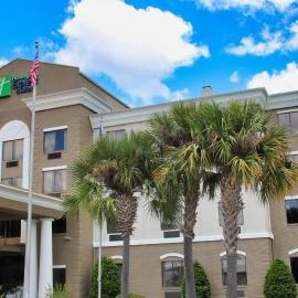 Holiday Inn Express by IHG, hotel em Douglas