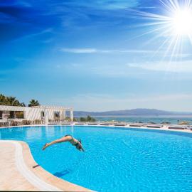 CHARM BEACH HOTEL, hotel u gradu Akjarlar