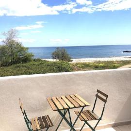 Linguizzetta में, होटल Superbe studio front de mer - Pieds dans l’eau