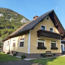 Ferienhaus Akogelblick, Hotel in Landl