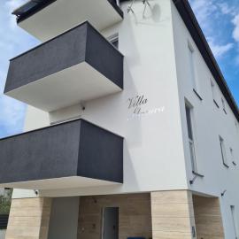 Vila Slavica، فندق في فير
