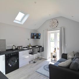 The Bothy - Ground floor conversion near Bath and Priston with outstanding views, hotell i Priston