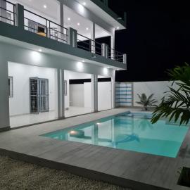 la dorée du Sénégal appartement rez-de-chaussée, מלון בסומון