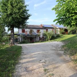 Villa Strada dei Monti Sibillini、Montefortinoのホテル