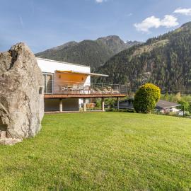 Ferienhaus Bergpanorama mit Sauna & großem Garten