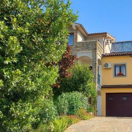 Bitini Farm Apartment, hotel in Gračišče