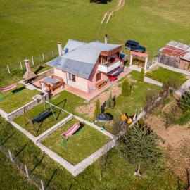 Tolem, hotel a Borino