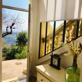 Chambre d’hôte vue mer, hotel in Vence