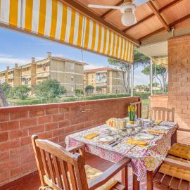 2 Bedroom Lovely Apartment In Grosseto