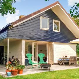 Nice Home In Brouwershaven With Wifi, hotel in Brouwershaven