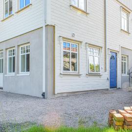 2 Bedroom Stunning Apartment In Søgne – hotel w mieście Søgne