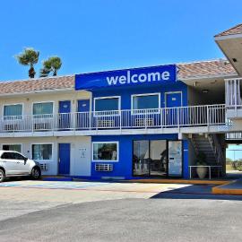 Motel 6-Corpus Christi, TX - East - North Padre Island, hotelli kohteessa Corpus Christi
