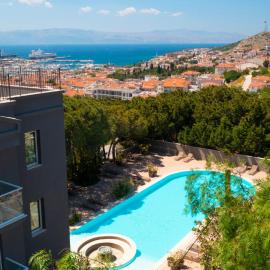 AEGEAN Apartments - CESME, hotell i Çeşme
