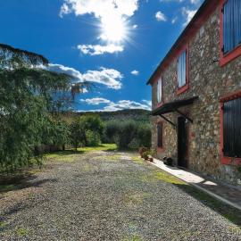 Podere Le Cortine, hotel em Ravi