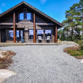 Stunning Home In Vatnestrøm With Sauna, хотел в Skreeros