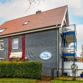 Haus Seefalke - 250 m zum Meer, hotell i Cuxhaven