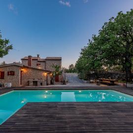 Villa Stone House Magarac
