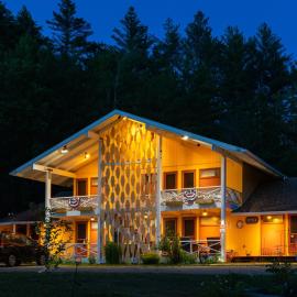 Snowdon Chalet Motel, hotel u gradu Londonderry