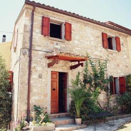 La Gazza Ladra House