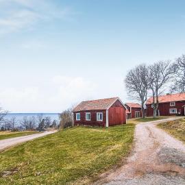 Cozy Home In Ödeshög With Kitchen, hotelli kohteessa Ödeshög