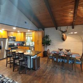Mountain Cabin near Yosemite