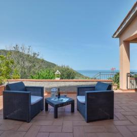 Apartment La Paradisa-2 by Interhome