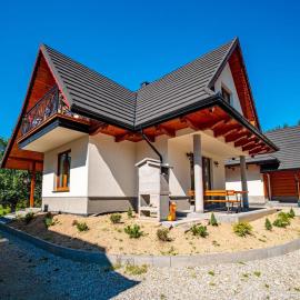 Tatrzańska Kryjówka Premium Chalets Zakopane, hotel in Poronin