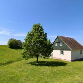 Holiday Home Holiday Hill 57 by Interhome، فندق في Čistá
