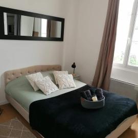 Charmant F2, hotel v destinácii Noyant