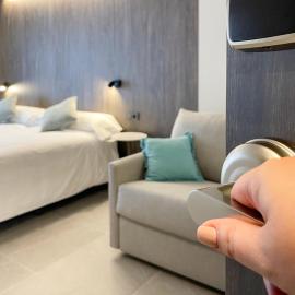 Hotel Quatre Llunes, hotel a Santa Pola