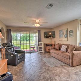 5 Mi to Holiday Shows! Resort Condo in Branson