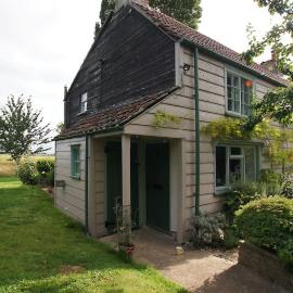 Cozy cottage overlooking fields, Upwell, hotel a Upwell