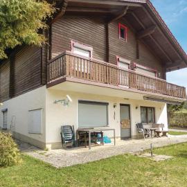 Lovely Apartment In Arrach With Wifi, hotel a Arrach