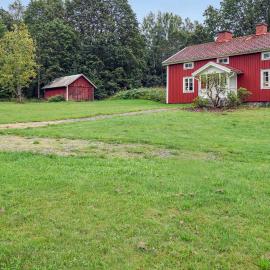Beautiful Home In Värnamo With Wifi