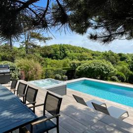 Superbe maison avec piscine et jacuzzi dans les dunes, hotel di Ambleteuse