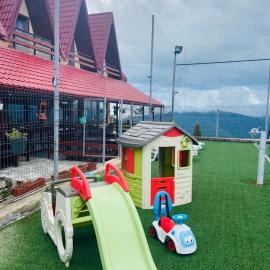 Pensiunea Craiul Muntilor-Ranca – hotel w mieście Rânca
