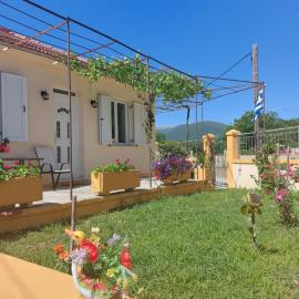 Villa Fotini, hotel in Sami