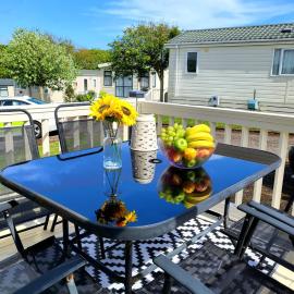 Luxury Seaside Retreat Holiday Home - Shorefield Country Park, hotel in Downton