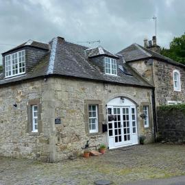 Cosy Cottage on Secluded Private Estate