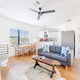 Luxe East Downtown 3BR Condo, Walk to Bars, Restaurants, Shops, hotel u gradu Ostin