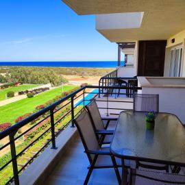 Relaxing Beachfront Apartment