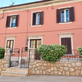 Guest House Attilia: Cres şehrinde bir otel