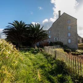 LE MOULIN DU COUFFON – hotel w mieście Kerlouan