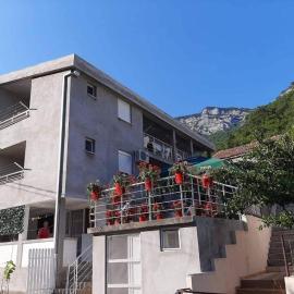 Apartmani Momčilović