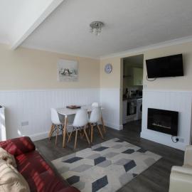 Relaxing Chalet on popular California Sands short stroll to beach, nr Norfolk Broads & Great Yarmouth, hotel u gradu Scratby