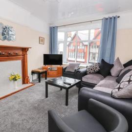 Seabreeze Apartment, hotel in Llandrillo-yn-Rhôs