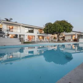Capo Cabana Guesthouse, hotel di Plattekloof